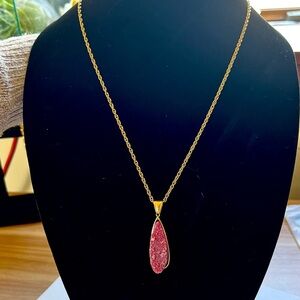 Kinsley Armelle Gold Necklace with Pink Pendant